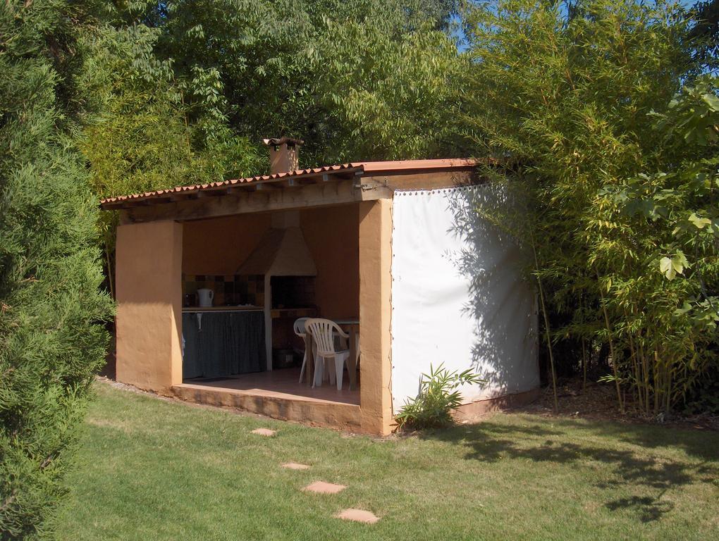 Clermont-lʼHérault La Genestiere B&B 외부 사진